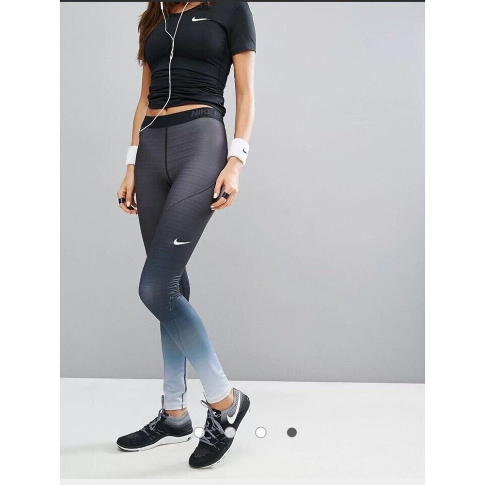 Nike Pro Hyperwarm Training Legging Women's Sz XS